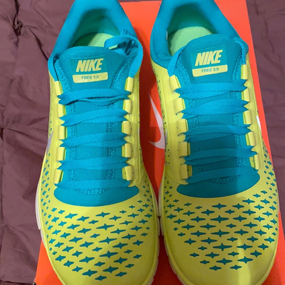 Men’s Nike, never worn, in box, Nike Free 3.0 V4, Size 8, bright yellow and teal
